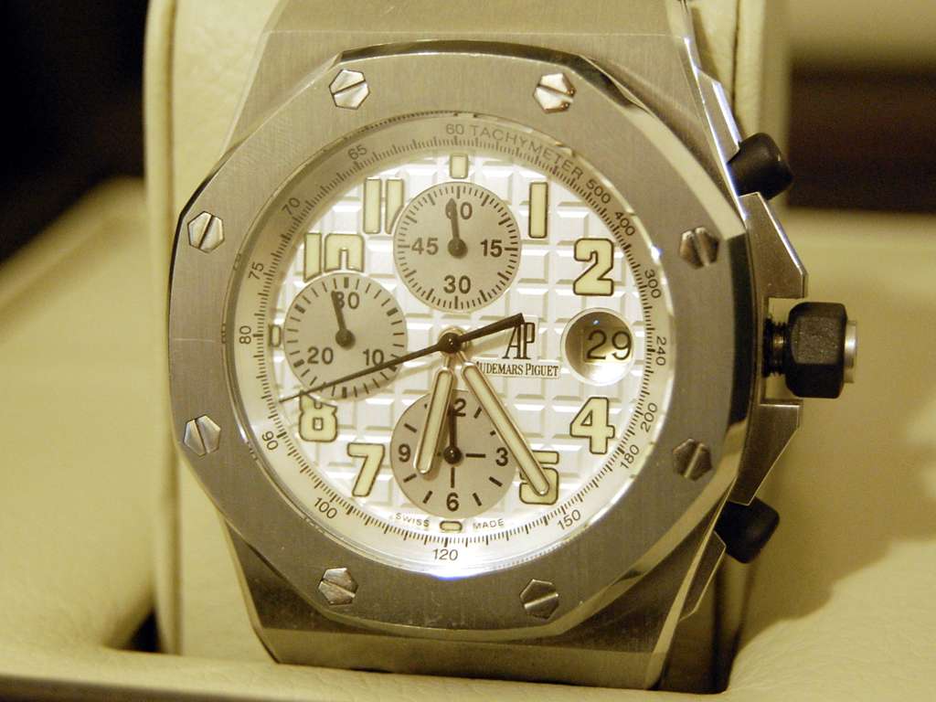 Relógio Audemars Piguet. Clique na imagem e confira modelos de relógio de luxo!