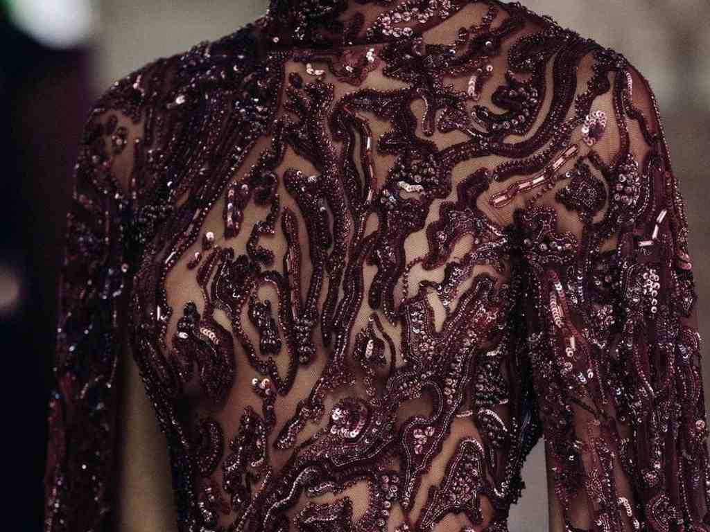 Vestidos elaborados podem levar até cerca de 6.000 horas para serem criados. (Foto: Reprodução/Instagram @zuhairmuradofficial)