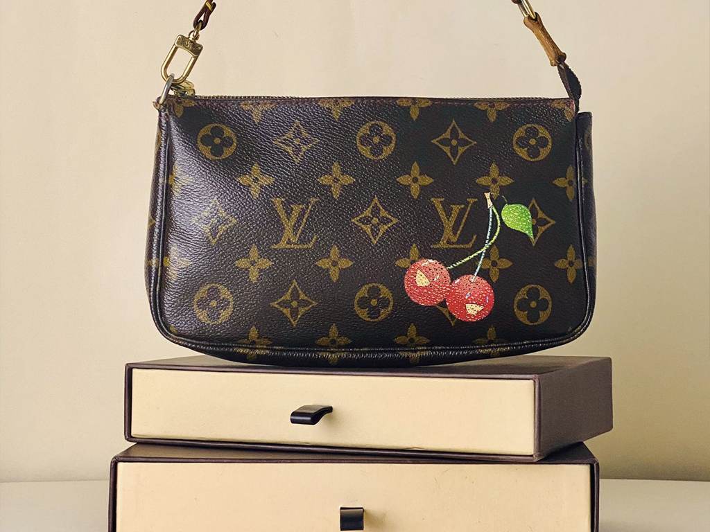 Clique na imagem e confira modelos icônicos de bolsa Louis Vuitton!