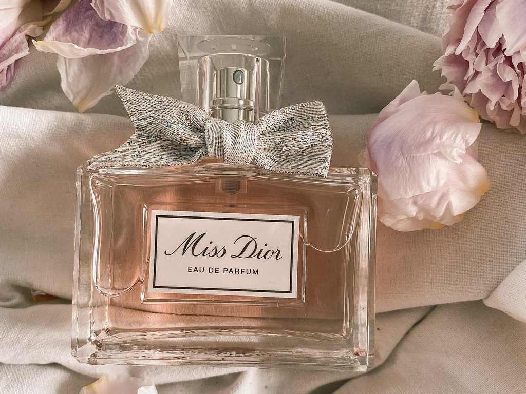 Perfume Miss Dior. Clique na imagem e confira mais criações da marca! (Foto: Reprodução/Instagram @inprogressalife)