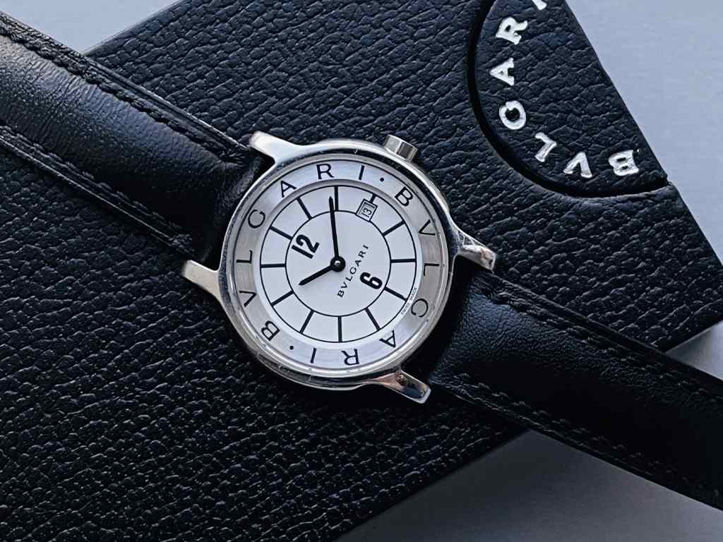 Relógios de luxo são presentes perfeitos para pais que possuem um estilo mais clássico! Clique na imagem e confira mais opções de presentes!