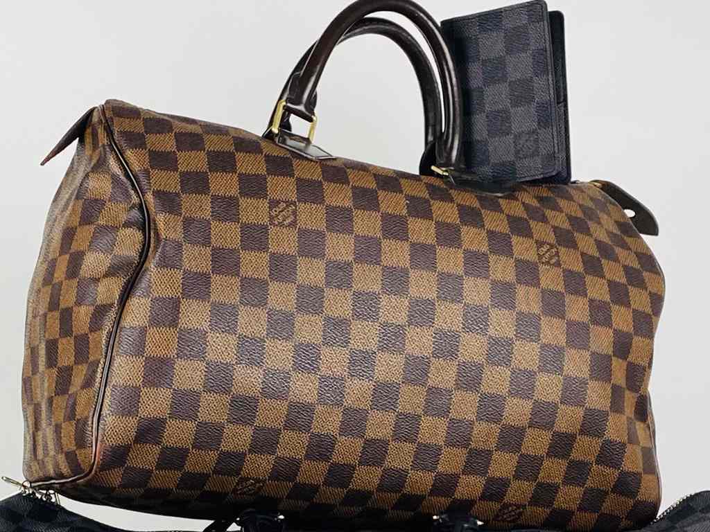 Necessaire Louis Vuitton Marrom Xadrez - Own Style