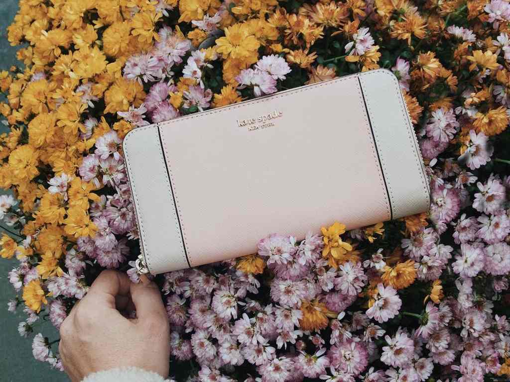 Modelos de bolsas Kate Spade para usar na transversal - Etiqueta Unica