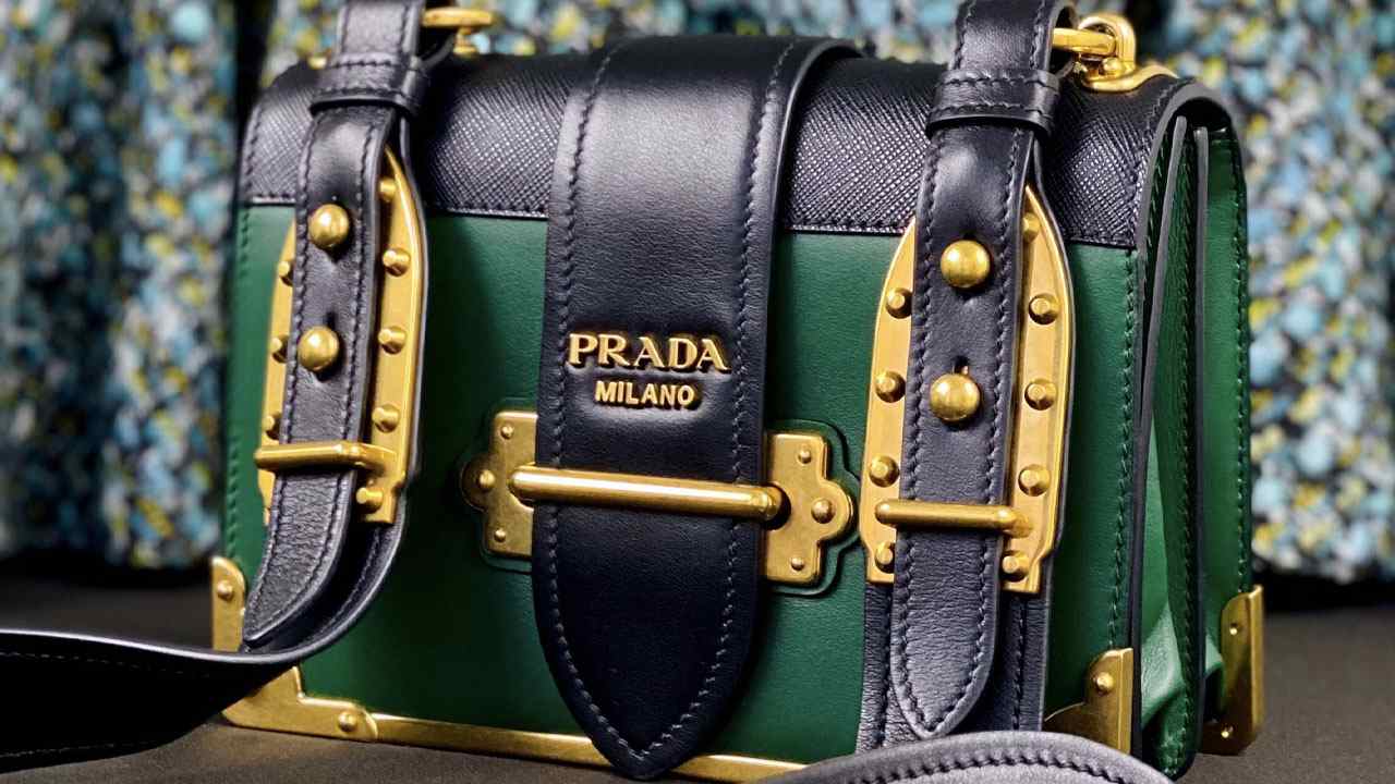 Os modelos de bolsa mais icônicos da Prada - Etiqueta Unica