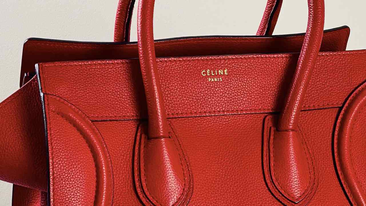 Bolsa Celine Luggage. Clique na imagem e confira modelos das top marcas de bolsas!