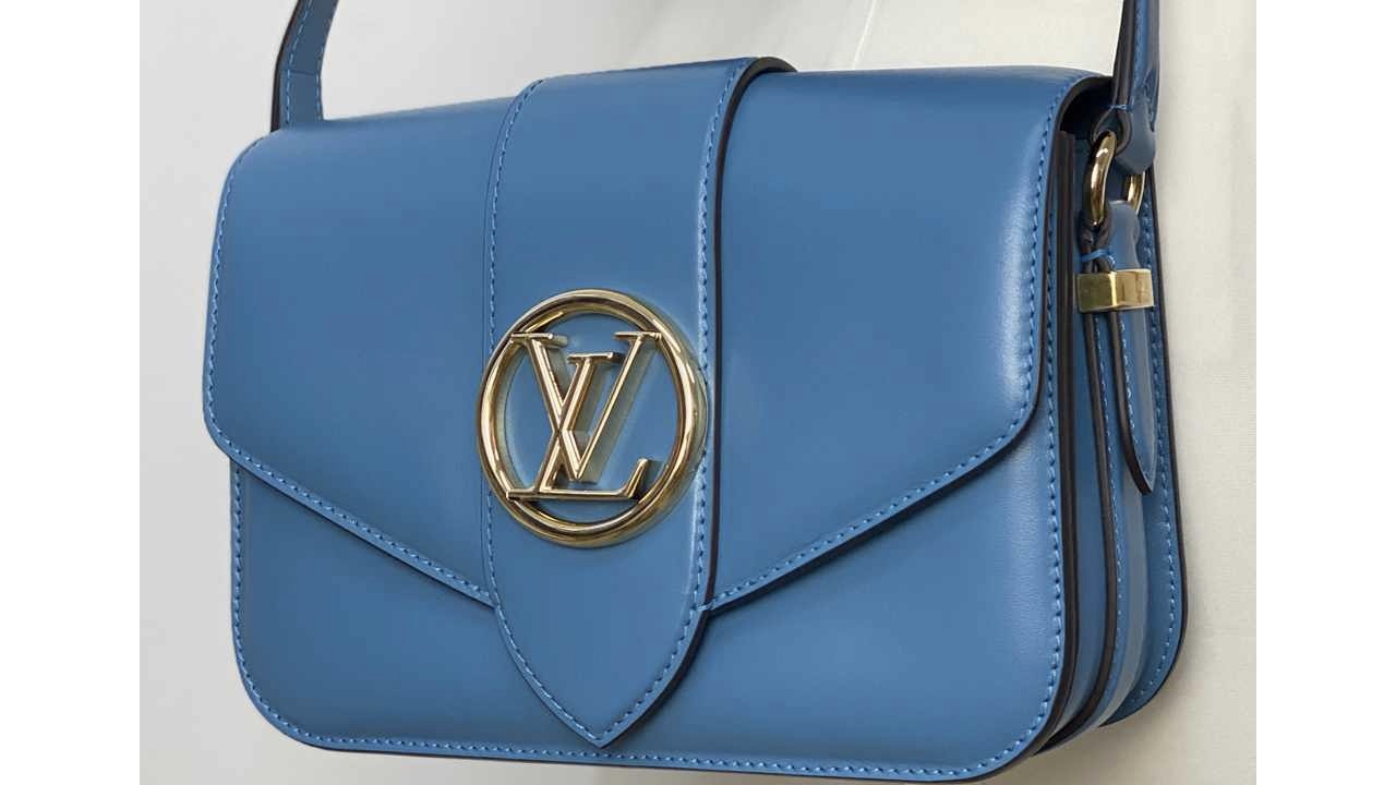 Bolsa LV Pont 9. Clique na imagem e confira mais modelos de bolsa Louis Vuitton!