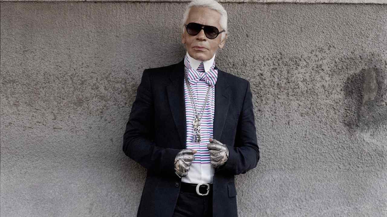 Karl Lagerfeld era conhecido por ter falar polêmicas e controversas. Clique na imagem e confira criações do estilista! (Foto: Reprodução/Instagram @karllagerfeld)