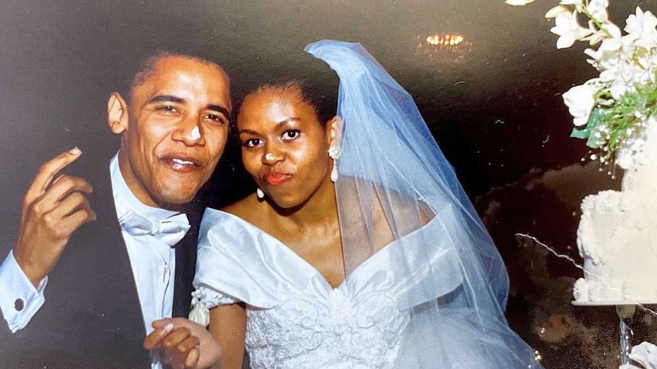 Michelle e Barack Obama em seu casamento. (Foto: Reprodução/Instagram @michelleobama).