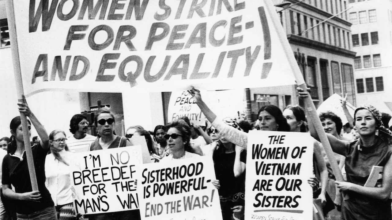 Protesto de mulheres pela paz e igualdade em 1970 na cidade de Nova Iorque. (Foto: Reprodução/Time.com)