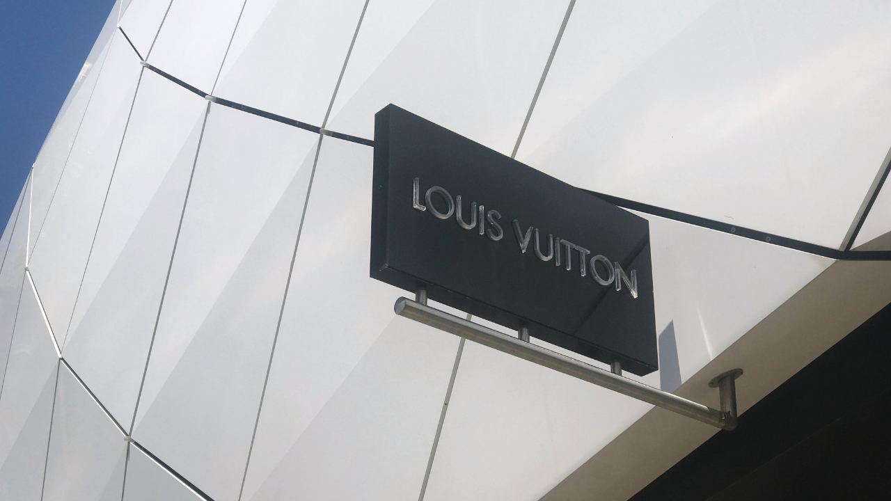 Louis Vuitton inaugura lounge no aeroporto de Qatar