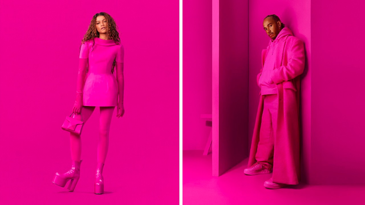 Campanha da coleção Valentino Pink PP. (Fotos: Reprodução/Instagram @valentino). Clique na imagem e confira uma coleção com peças rosa!