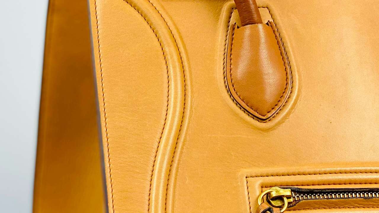 Bolsas Celine devem ter linhas retas e pontos perfeitos. Clique na imagem e confira modelos de bolsa da marca! 