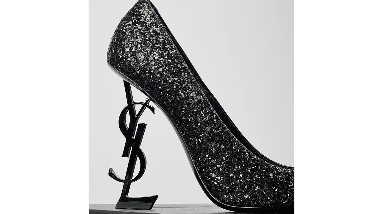 Sapato Opyum Saint Laurent. Clique na imagem e confira mais modelos da marca!