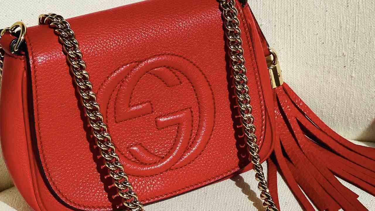 Bolsa Vermelha Soho Gucci, uma das opções de bolsas vermelhas para o natal.