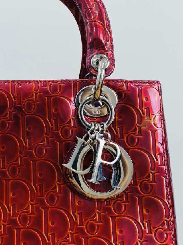 Bolsa Lady Dior. Clique na imagem e confira mais modelos da marca!