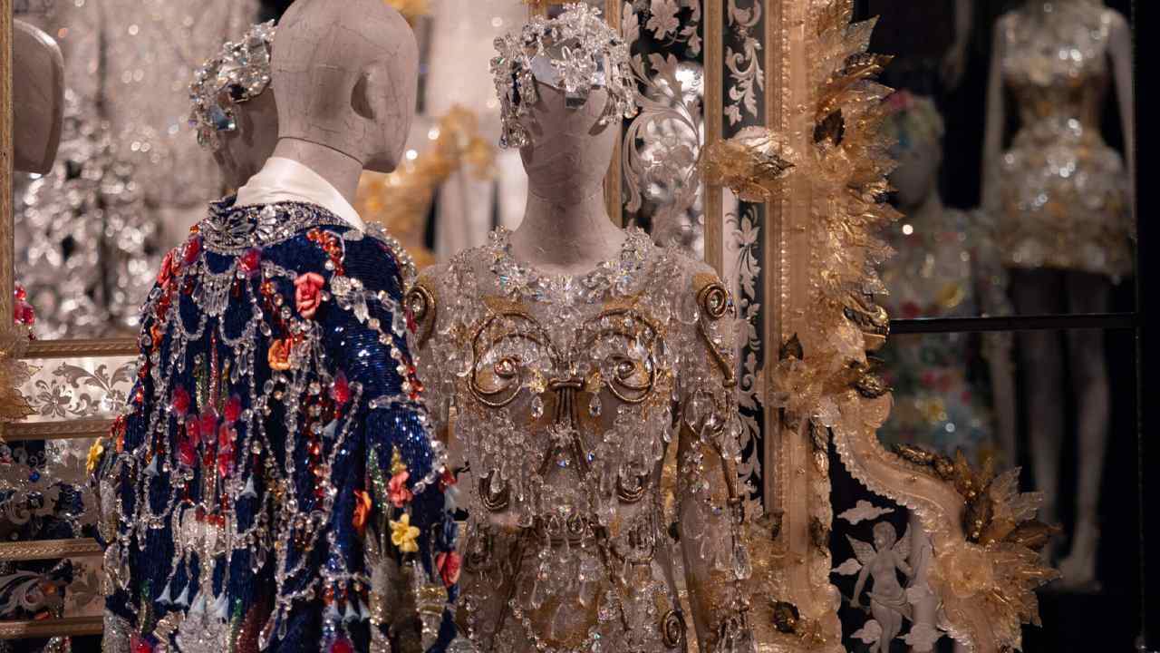 Exposição Dolce & Gabbana. Clique na imagem e confira criações da marca! (Foto: Reprodução/milano.dolcegabbanaexhibition.com)