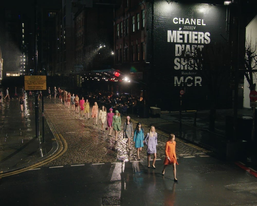 Foto de desfile da Chanel Métiers D'art.