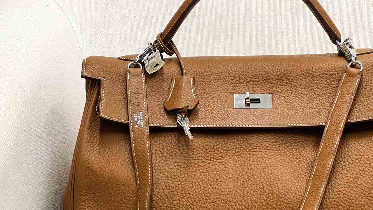 Bolsa Hermès Kelly. Clique na imagem e confira mais modelos da marca!