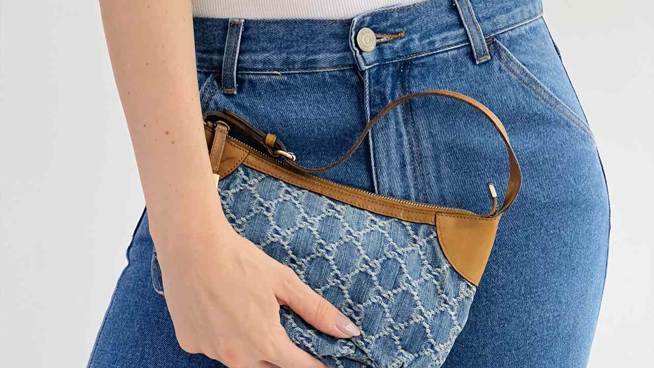 Calça Jeans NV. Clique na imagem e confira peças similares!