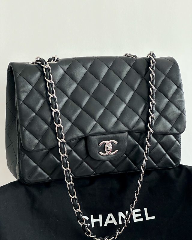 Bolsa Chanel Double Flap. Clique na imagem e confira mais modelos da marca!