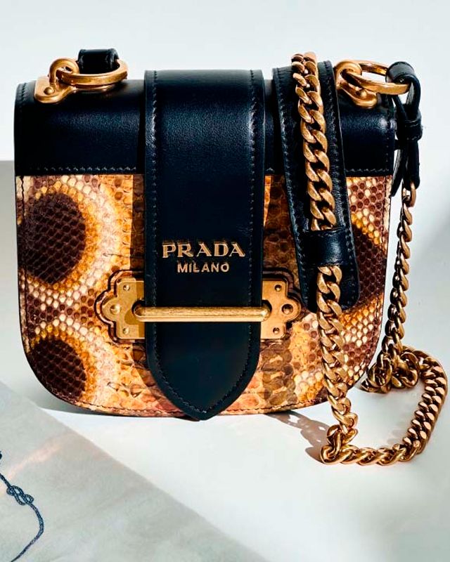 Bolsa Prada Cahier. Clique na imagem e confira mais modelos da marca!