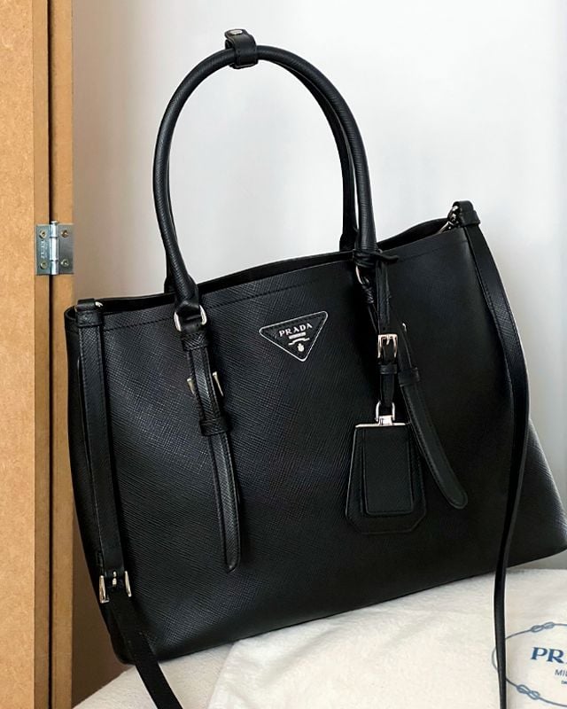 Bolsa Prada Double. Clique na imagem e confira mais modelos da marca!