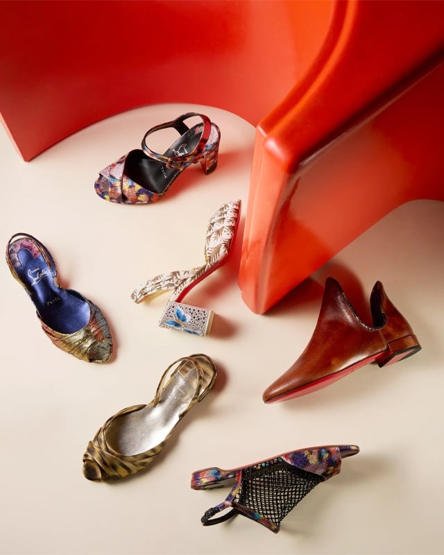 Parceria Christian Louboutin x Coco Brandolini d’Adda. Clique na imagem e confira mais criações Louboutin! (Foto: Reprodução/Vogue.com)