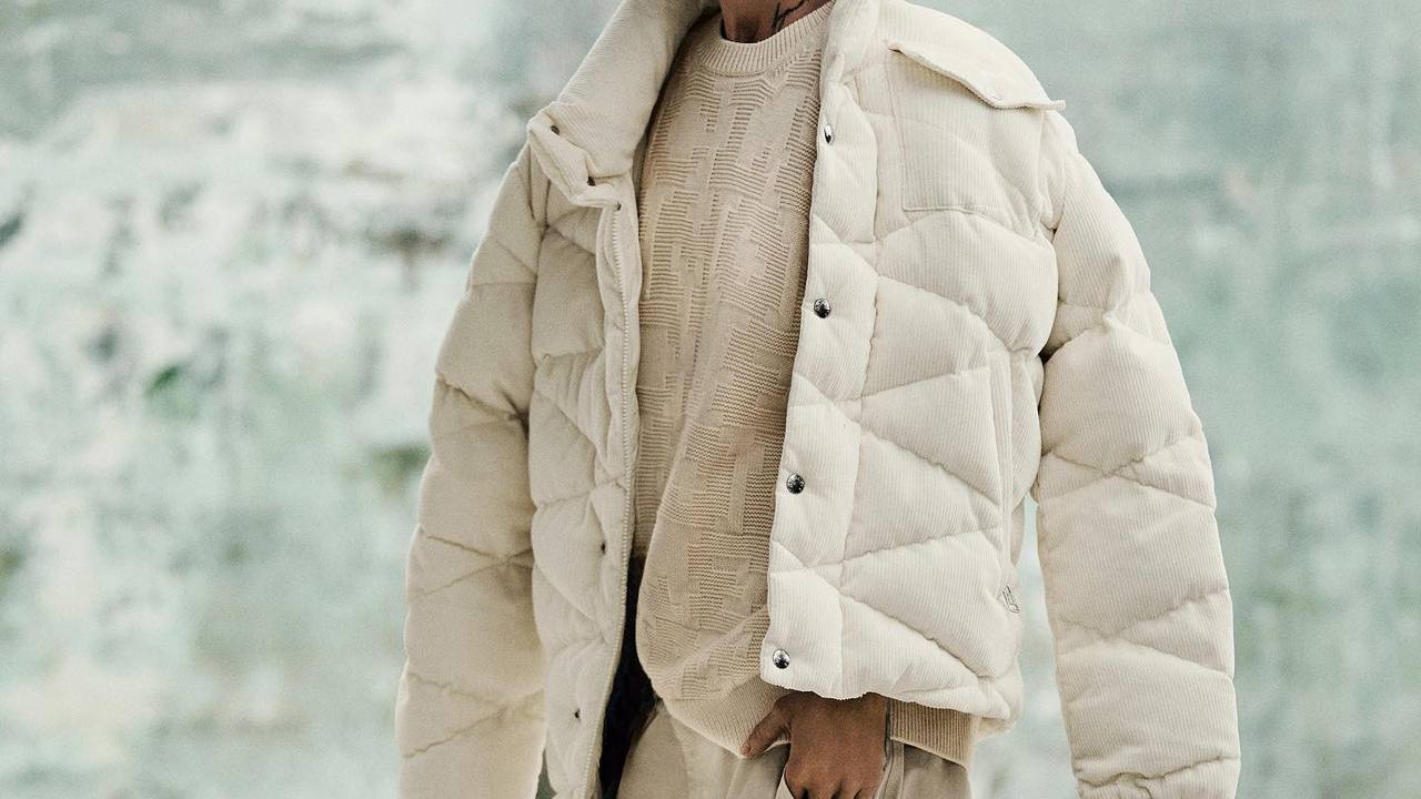 Jaqueta Moncler. Clique na imagem e confira mais modelos da marca! (Foto: Reprodução/Instagram @moncler)