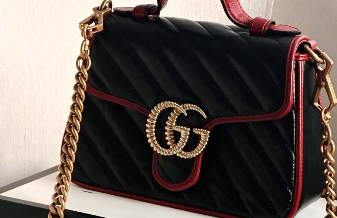 Foto de bolsa gucci na black friday 2024 do etiqueta única.