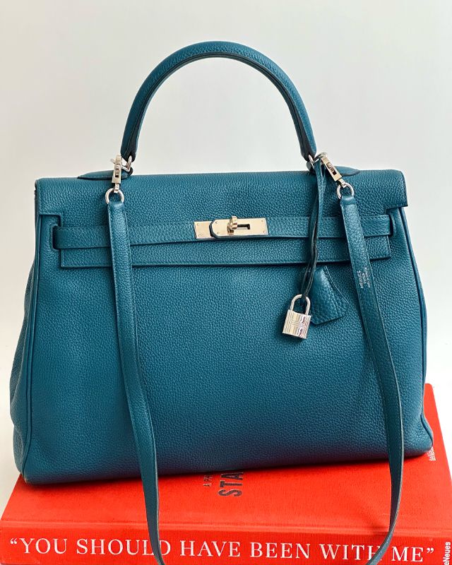 Bolsa Hermès Kelly. Clique na imagem e confira mais modelos da marca!