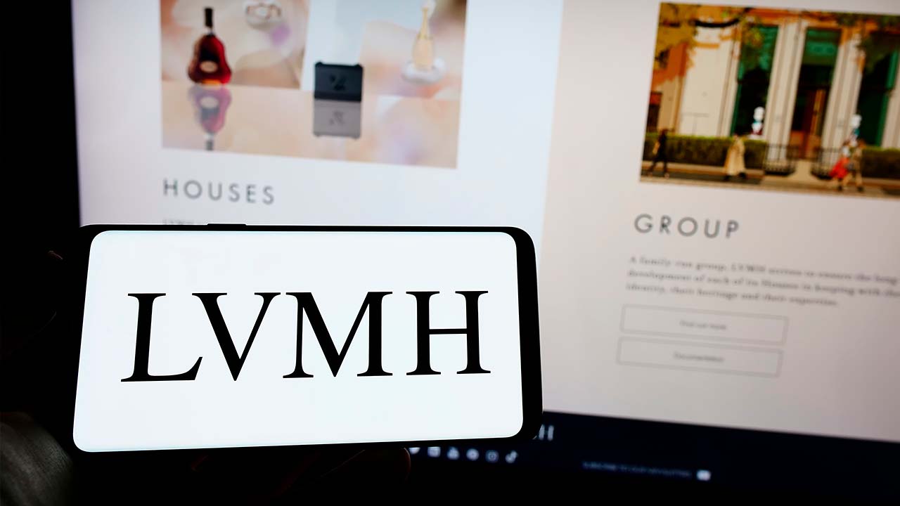 Grupo LVMH, que detém Louis Vuitton, Dior, Loewe entre outras compra parte da marca Our Legacy.