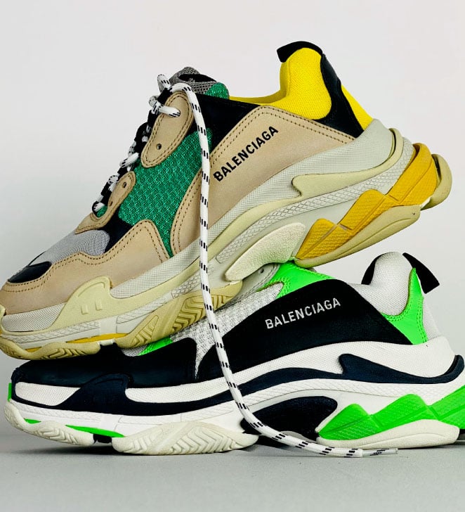 Foto de tênis triple S da Balenciaga na Cyber Monday do Etiqueta Única.