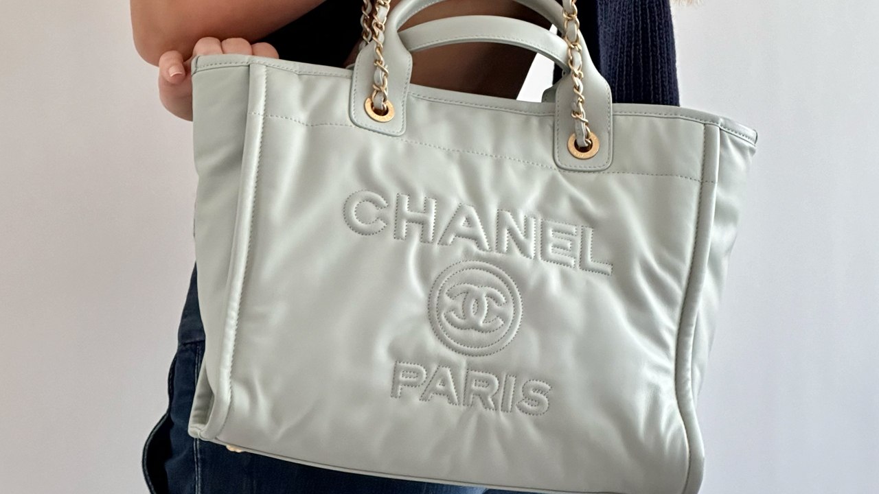 Bolsa Chanel Deauville. Clique na imagem e confira mais modelos da marca!