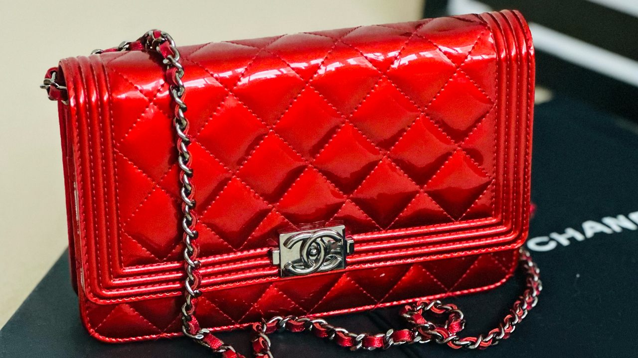 Bolsa Chanel WOC. Clique na imagem e confira mais modelos da marca!