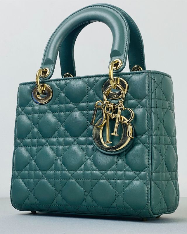 Bolsa Lady Dior. Clique na imagem e confira mais modelos!