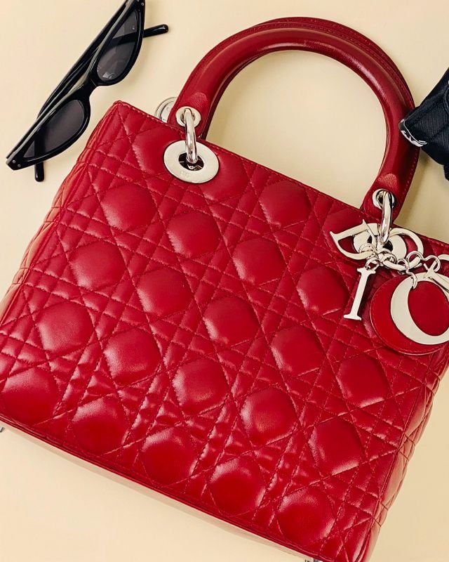 Bolsa Lady Dior. Clique na imagem e confira mais modelos da marca!