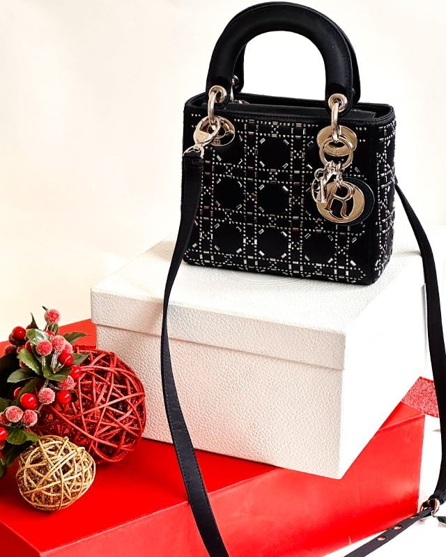 Bolsa Lady Dior. Clique na imagem e confira mais modelos!