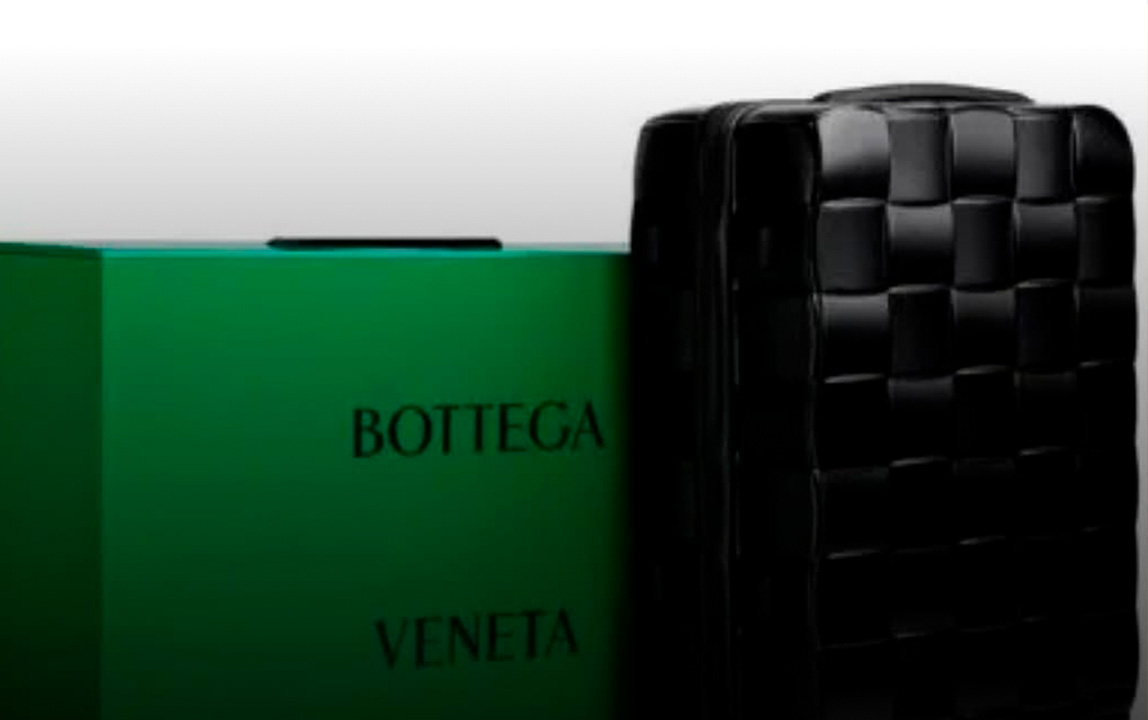 Foto da mala de viagem da Bottega Veneta.