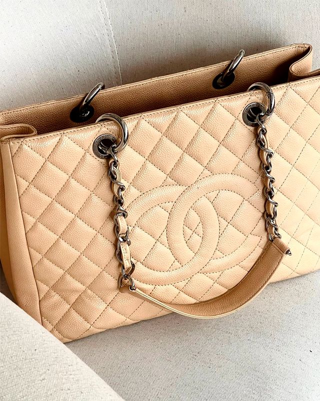 Bolsa Chanel Grand Shopping Tote. Clique na imagem e confira mais modelos da marca!