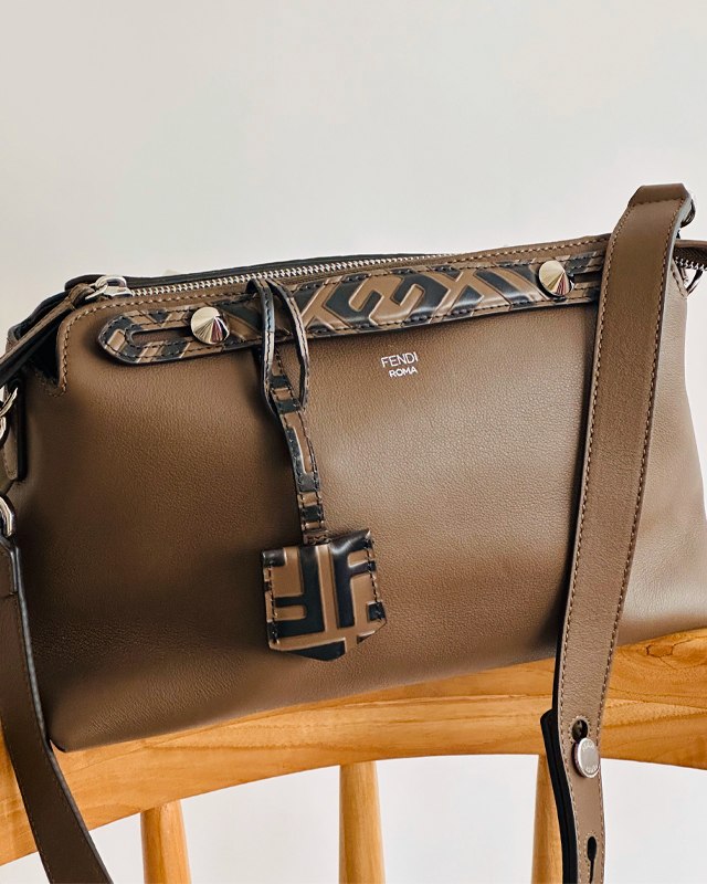 Bolsa Fendi By the Way. Clique na imagem e confira mais modelos da marca!