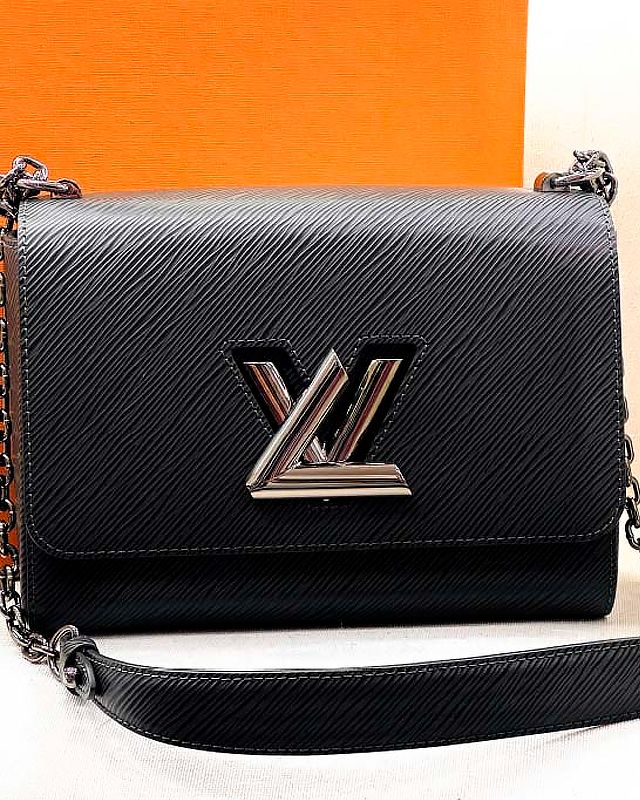 Bolsa Louis Vuitton Twist. Clique na imagem e confira mais modelos da marca!