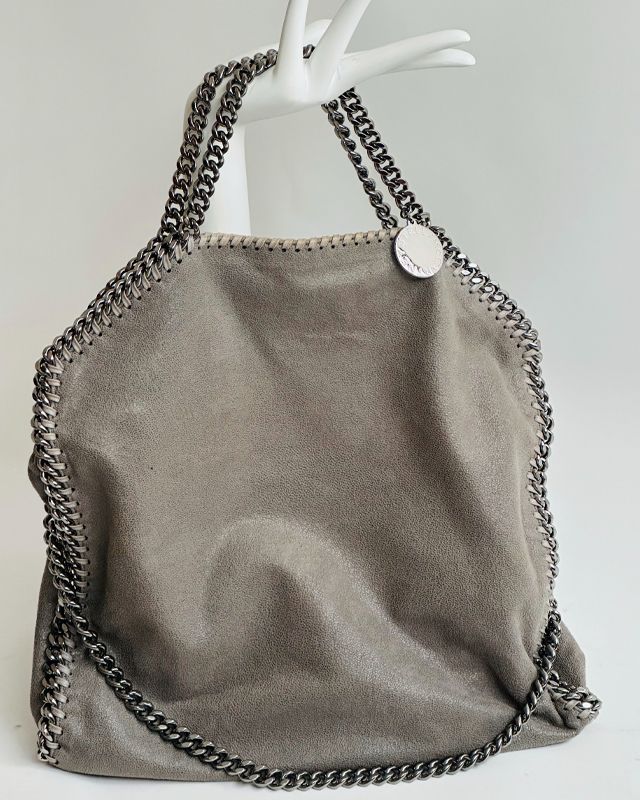 Bolsa Stella McCartney Falabella. Clique na imagem e confira mais modelos da marca!