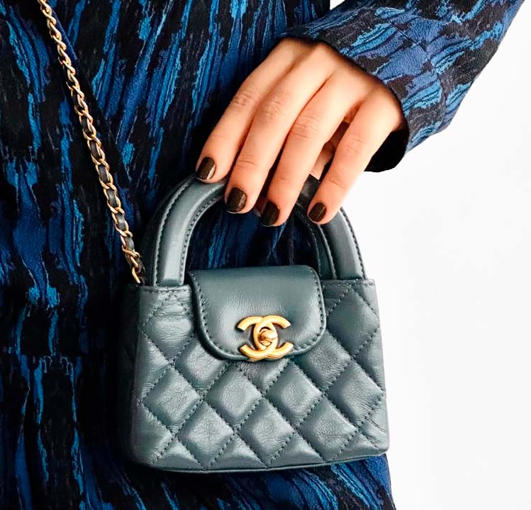 Foto do Modelo ellyuma das bolsas chanel canceladas pela marca que parou de ser produzida.