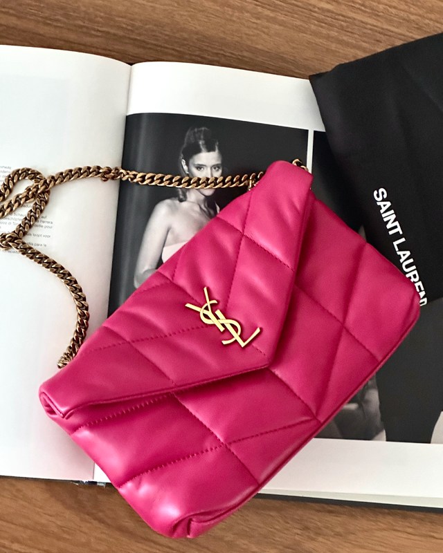 Bolsa Saint Laurent Loulou. Clique na imagem e confira mais modelos!