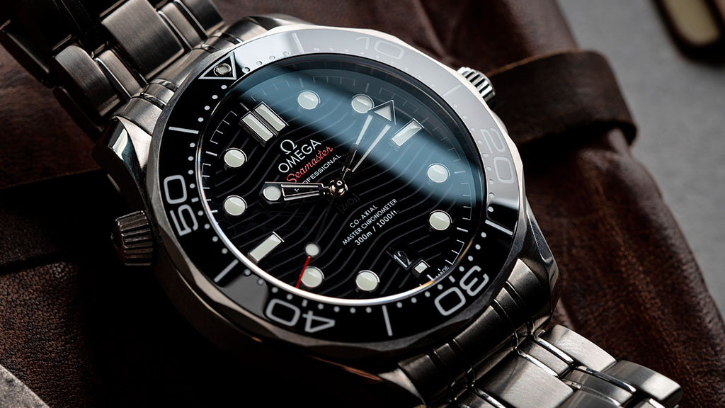 omega-lanca-versao-inedita-do-iconico-relogio-seamaster-Diver-300M-260225