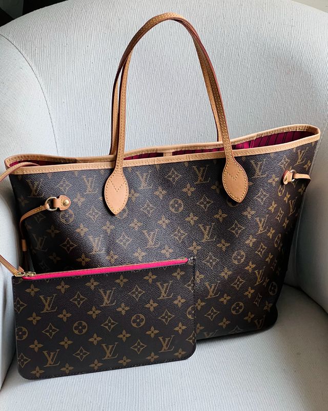 Bolsa Louis Vuitton Neverfull. Clique na imagem e confira mais modelos da marca!