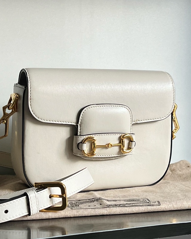 Bolsa Gucci Horsebit 1955. Clique na imagem e confira mais modelos da marca!