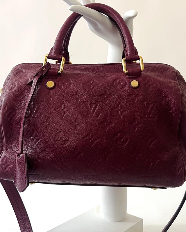 Bolsa Louis Vuitton Speedy. Clique na imagem e confira mais modelos da marca!