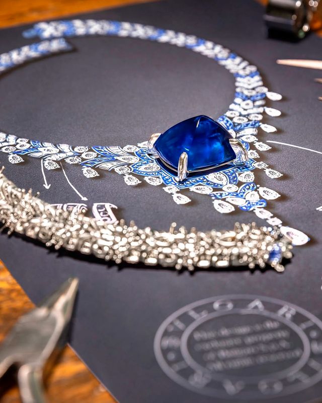 Colar Bulgari. Clique na imagem e confira mais peças da marca! (Foto: Reprodução/Instagram @bvlgari)