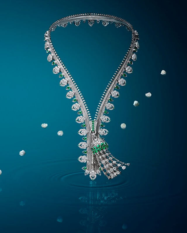 Colar Van Cleef & Arpels. Clique na imagem e confira mais peças da marca! (Foto: Reprodução/Instagram @vancleefarpels)